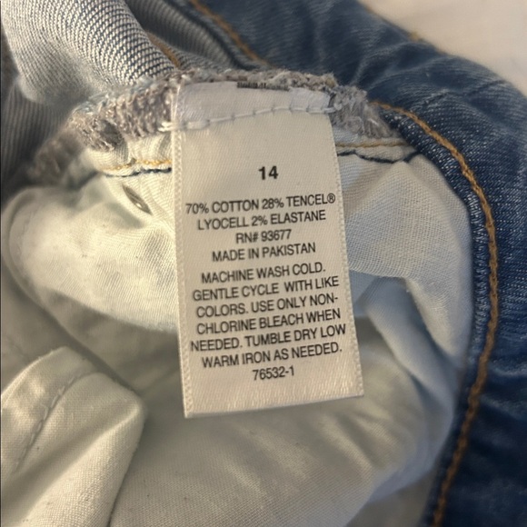 Ana Mid Rise Boyfriend jeans Size 14 inseam 27” - Picture 5 of 5